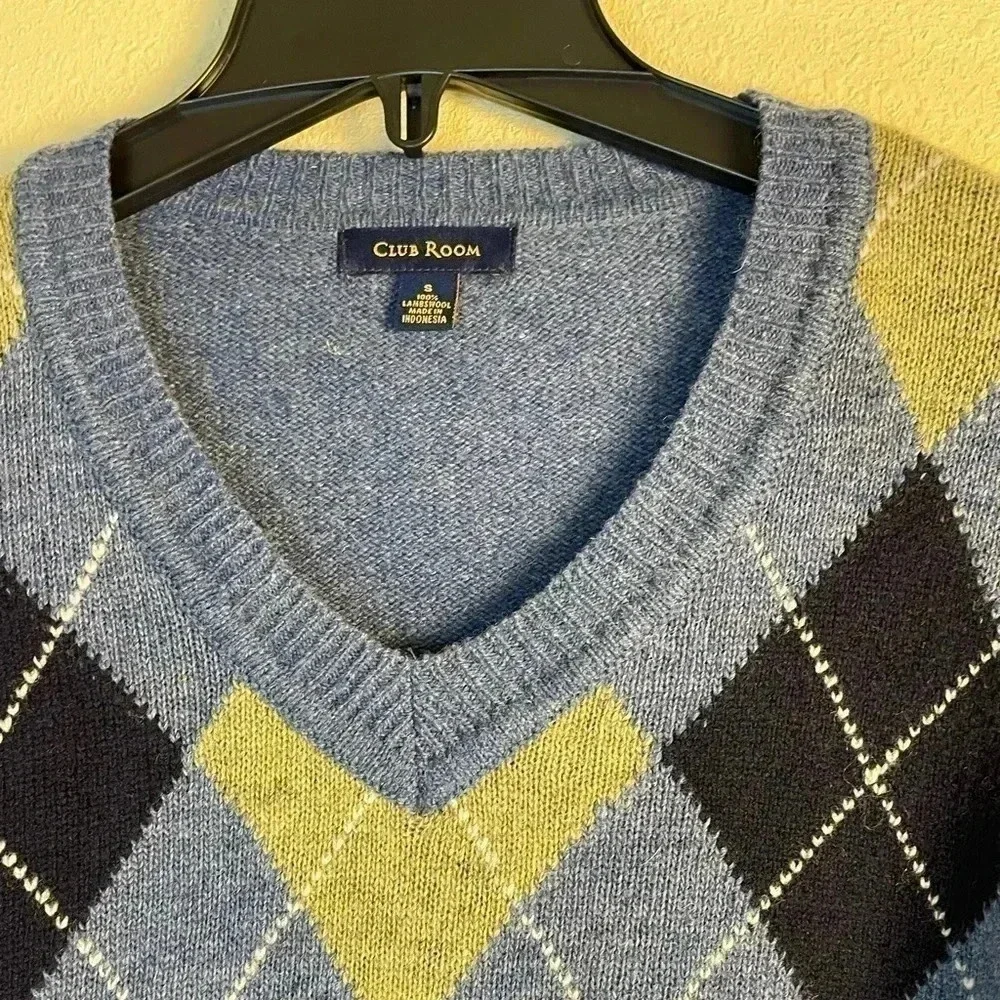 Club Room Mens Small Sweater V-Neck Diamond Argyle Print 100% Lambswool Blue